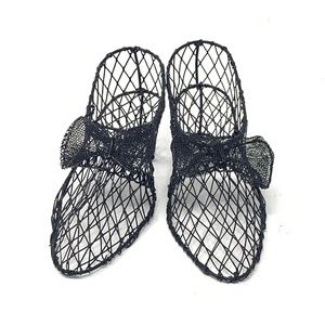 Decorative Black Victorian metal mesh woven shoes